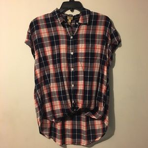 Short-Sleeve Plaid Top